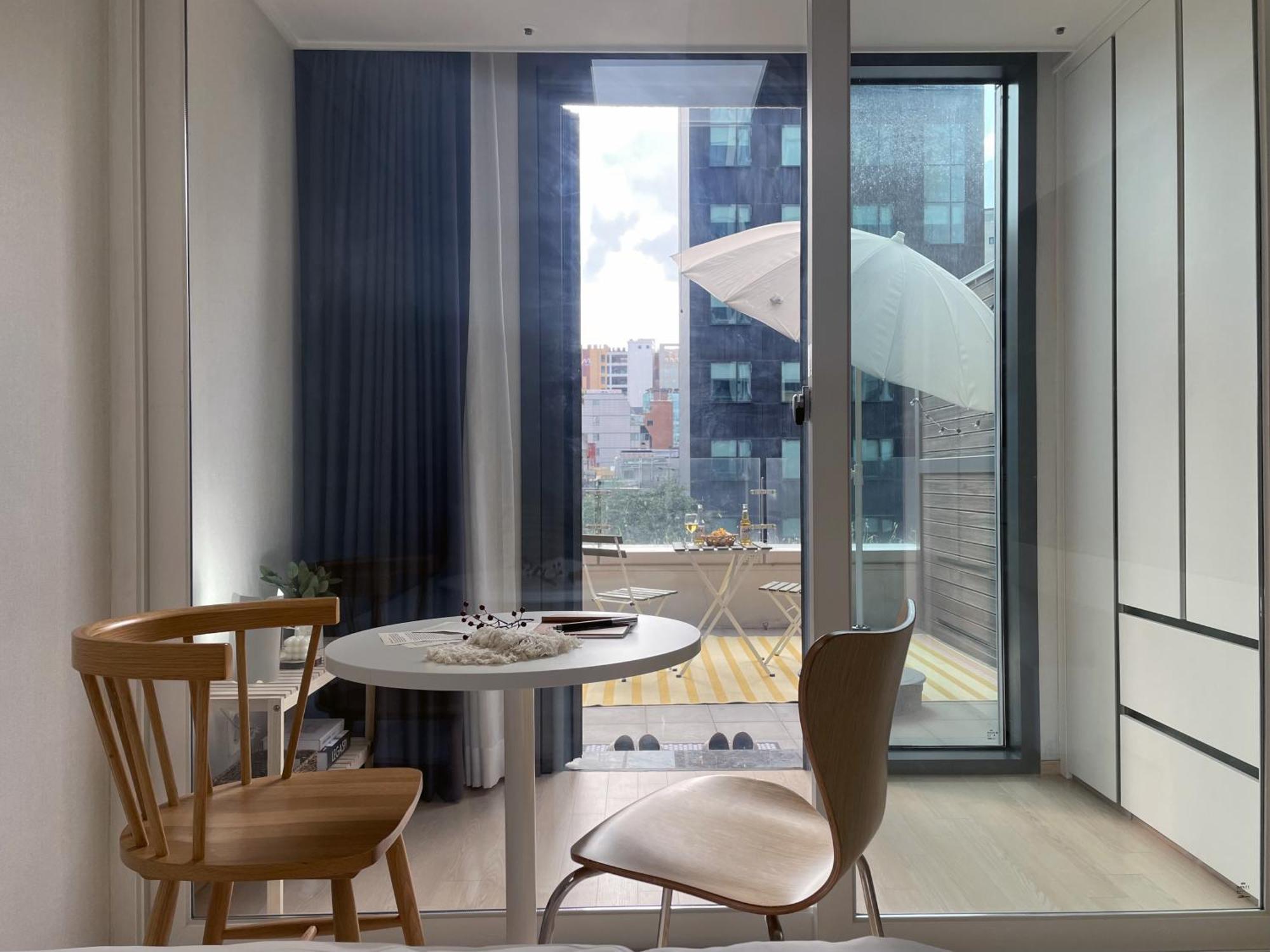 Urbanstay Myeongdong โซล ภายนอก รูปภาพ
