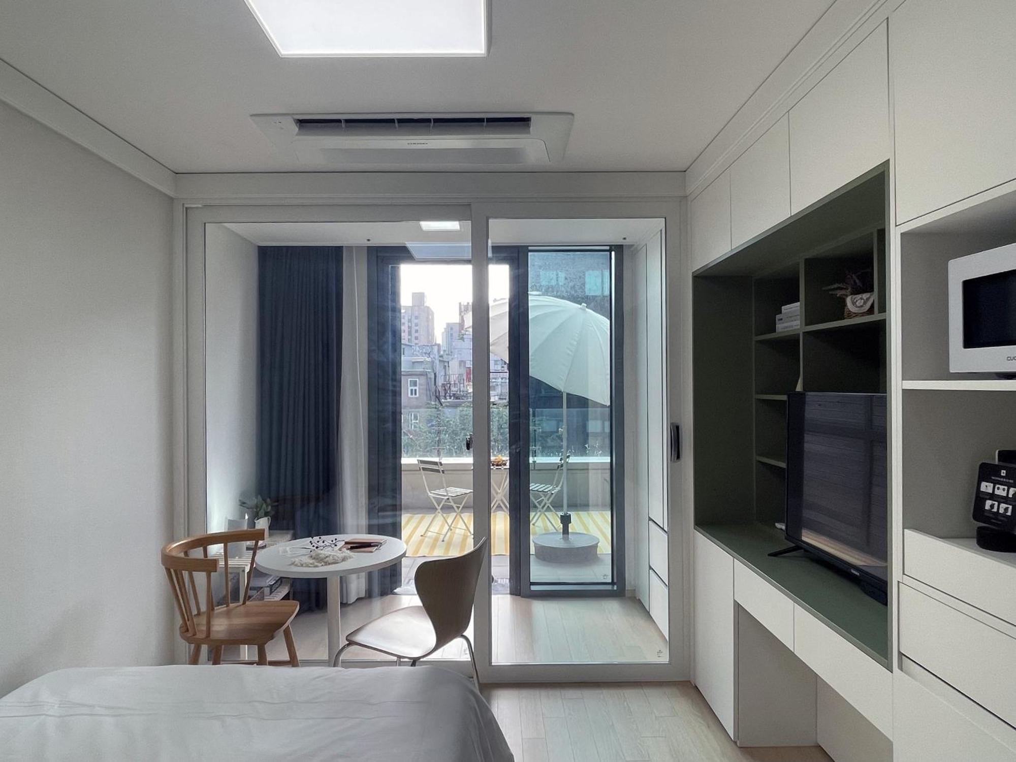 Urbanstay Myeongdong โซล ภายนอก รูปภาพ