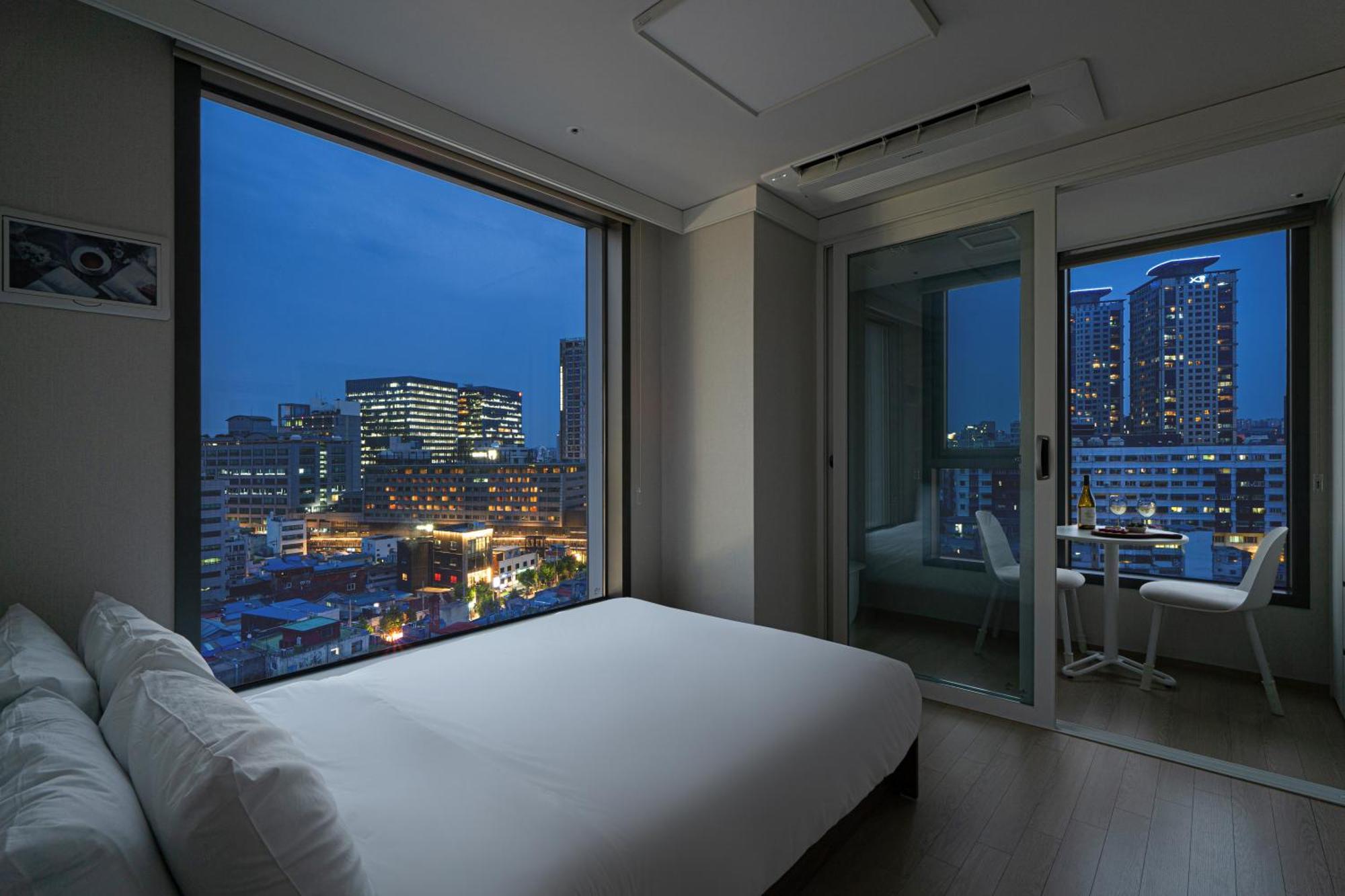 Urbanstay Myeongdong โซล ภายนอก รูปภาพ