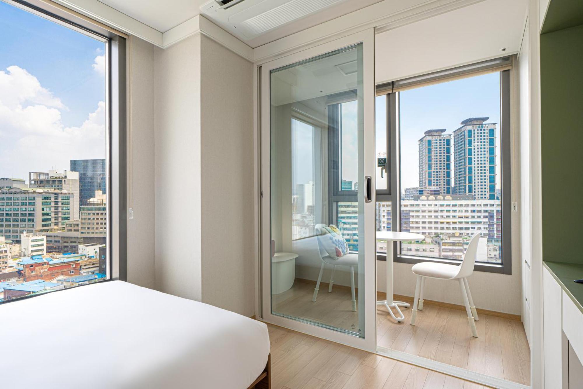 Urbanstay Myeongdong โซล ภายนอก รูปภาพ