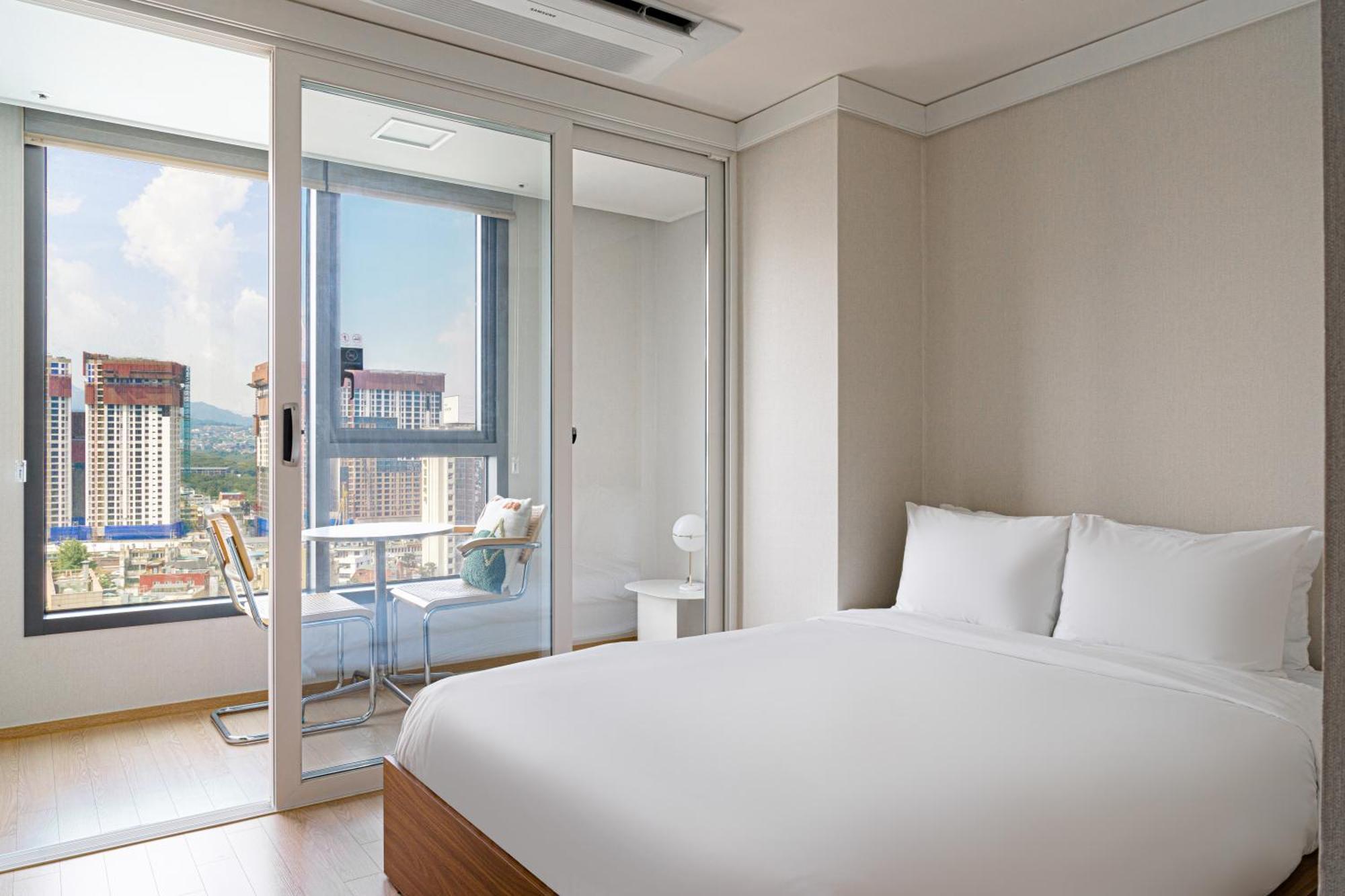 Urbanstay Myeongdong โซล ภายนอก รูปภาพ
