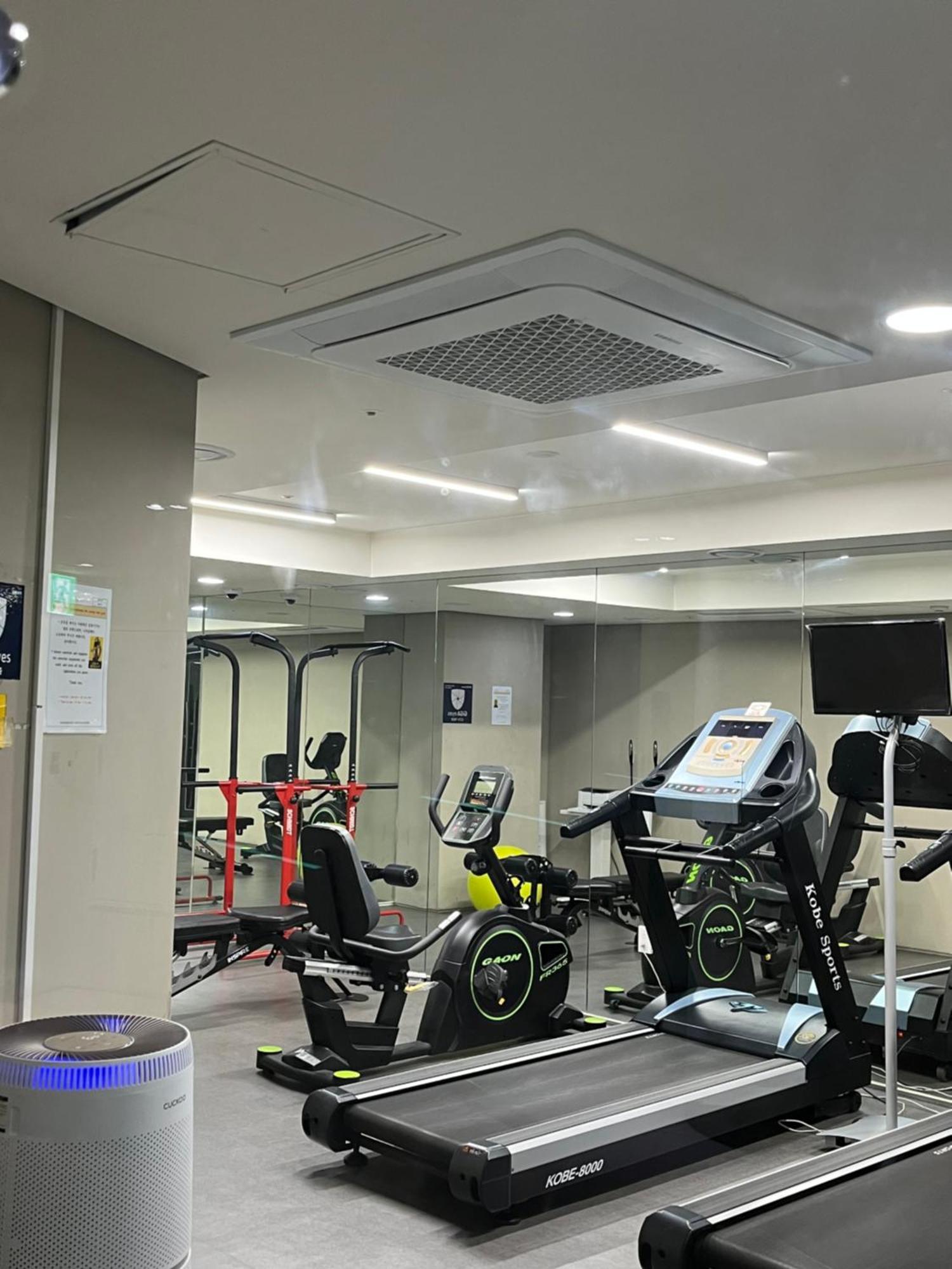 Urbanstay Myeongdong โซล ภายนอก รูปภาพ